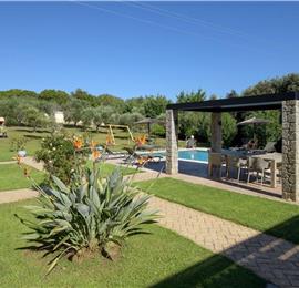 4 bedroom villa with pool, Chalikounas, sleeps 8